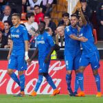 Los jugadores del Getafe celebran el segundo gol del partido anotado por el delantero francés, Loïc Rémy