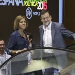 Mariano Rajoy, junto a María Dolores de Cospedal a su llegada a la segunda jornada de la Conferencia Política del PP.