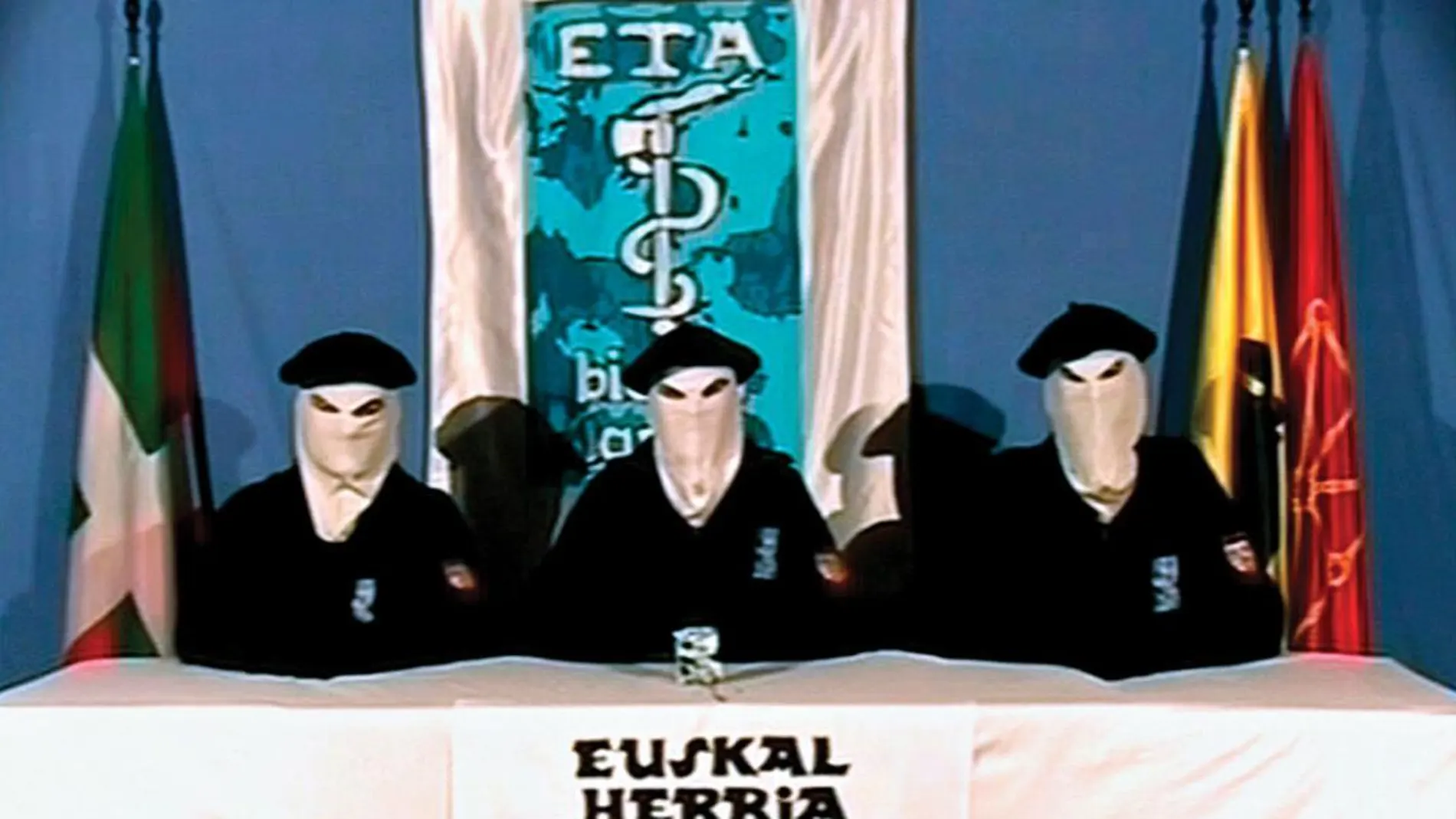 ETA mantendrá a «guardianes» de la banda aunque se disuelva