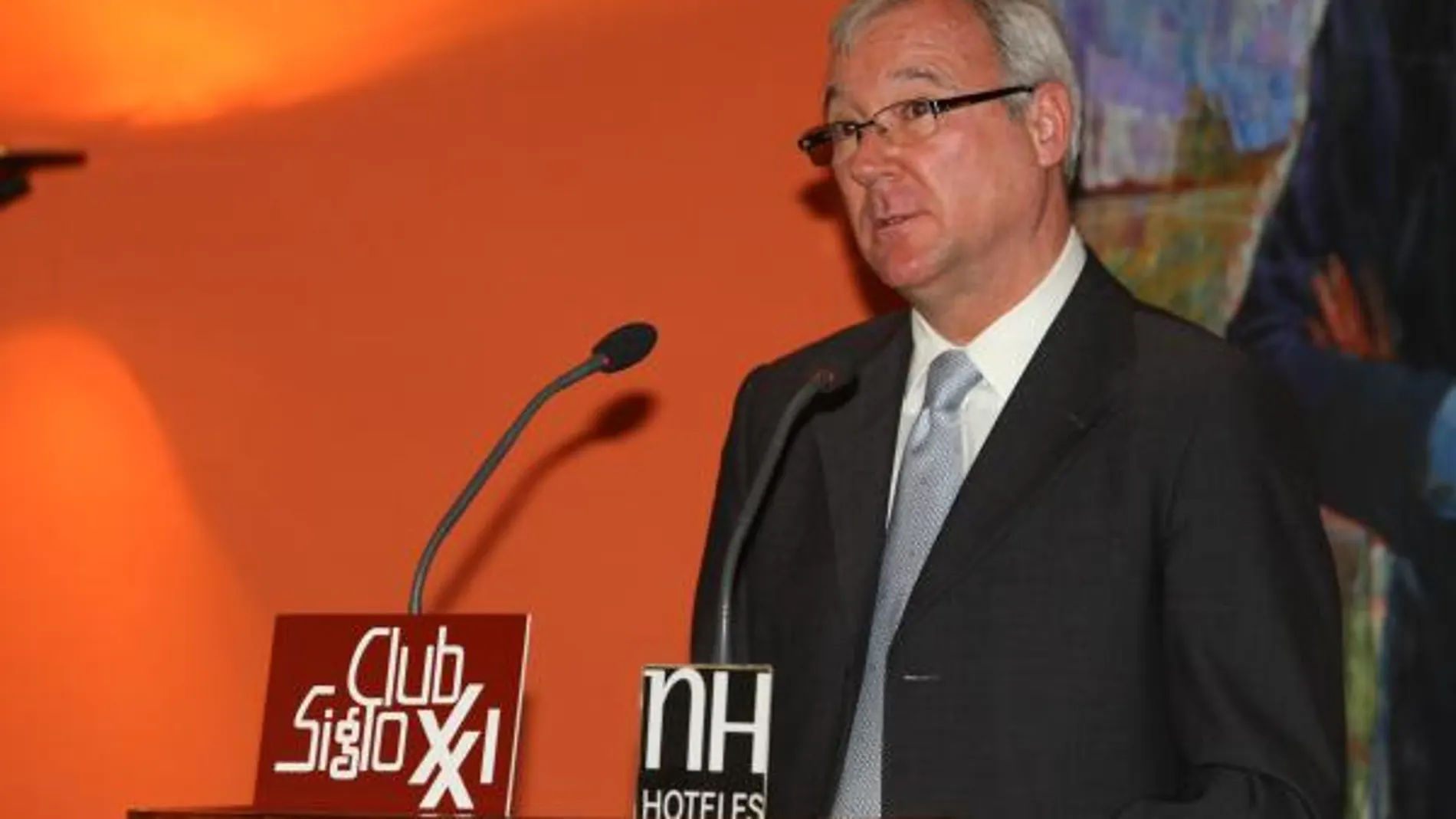 Patronal y Gobierno apuntan al sector exterior como clave ante la crisis