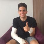El jugador español del Borussia Dortmund tras ser operado