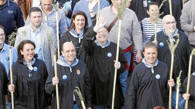 El jefe del Consell, Ximo Puig y el presidente de la Diputación de Alicante, César Sánchez, durante la romería