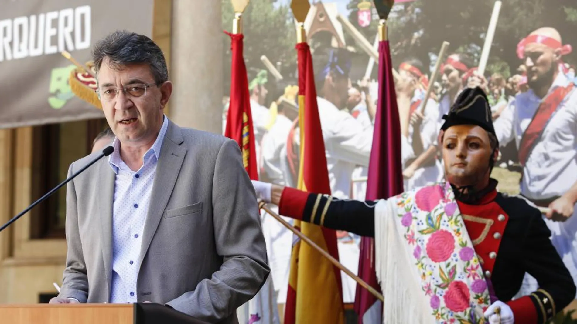 El presidente de la Diputación de León, Juan Martínez Majo, durante la rueda de prensa donde dio a conocer la solicitud a la Unesco