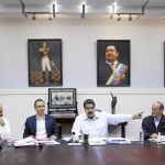 El presidente venezolano, Nicolás Maduro, en una reunión de ministros en el Palacio de Miraflores en Caracas, ayer