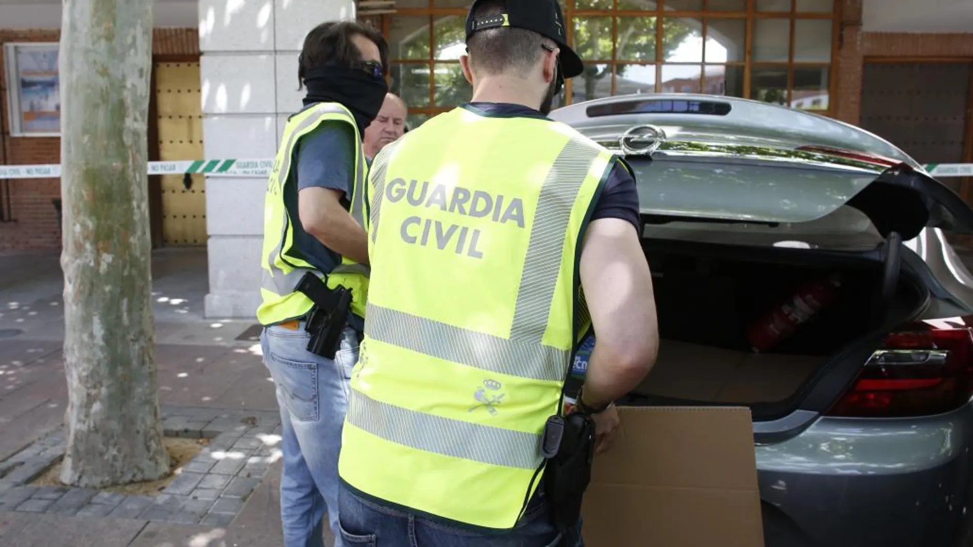 La Guardia Civil realiza un registro en el Ayuntamiento de Torrejón de Ardoz