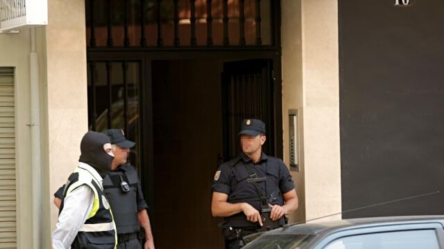 La Policía Nacional ha detenido en Valencia a una persona por su presunta implicación en el desarrollo de actividades de captación, radicalización y enaltecimiento yihadista en varias redes sociales