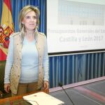 La delegada del Gobierno, María José Salgueiro, informa de los Presupuestos del Estado para la Región