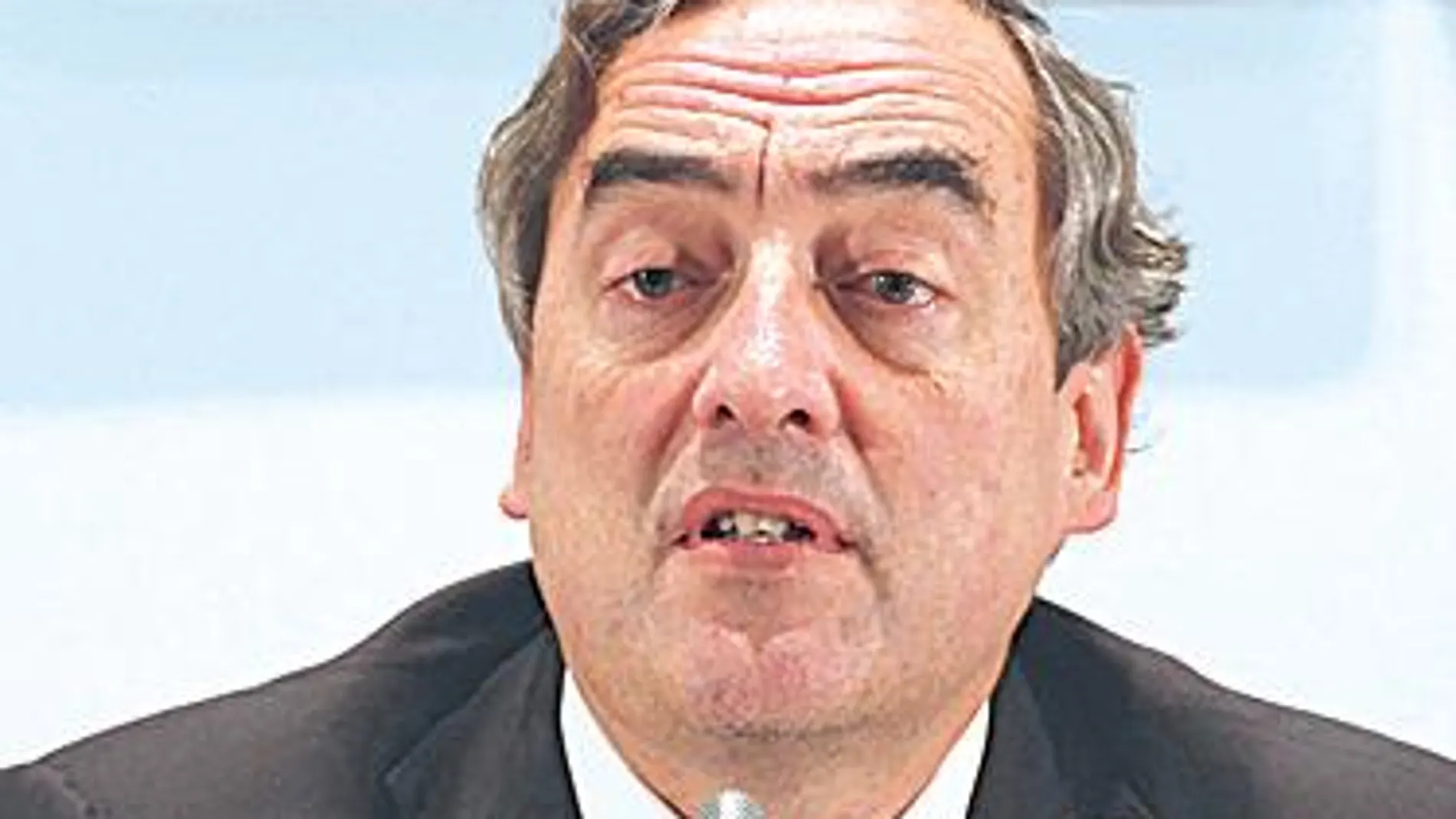 La CEOE aconseja no subir los sueldos más del 0,6% hasta 2015