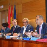 Participar en la elaboración de las leyes