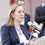 Ana Pastor, ayer, en Santa Cruz de Tenerife