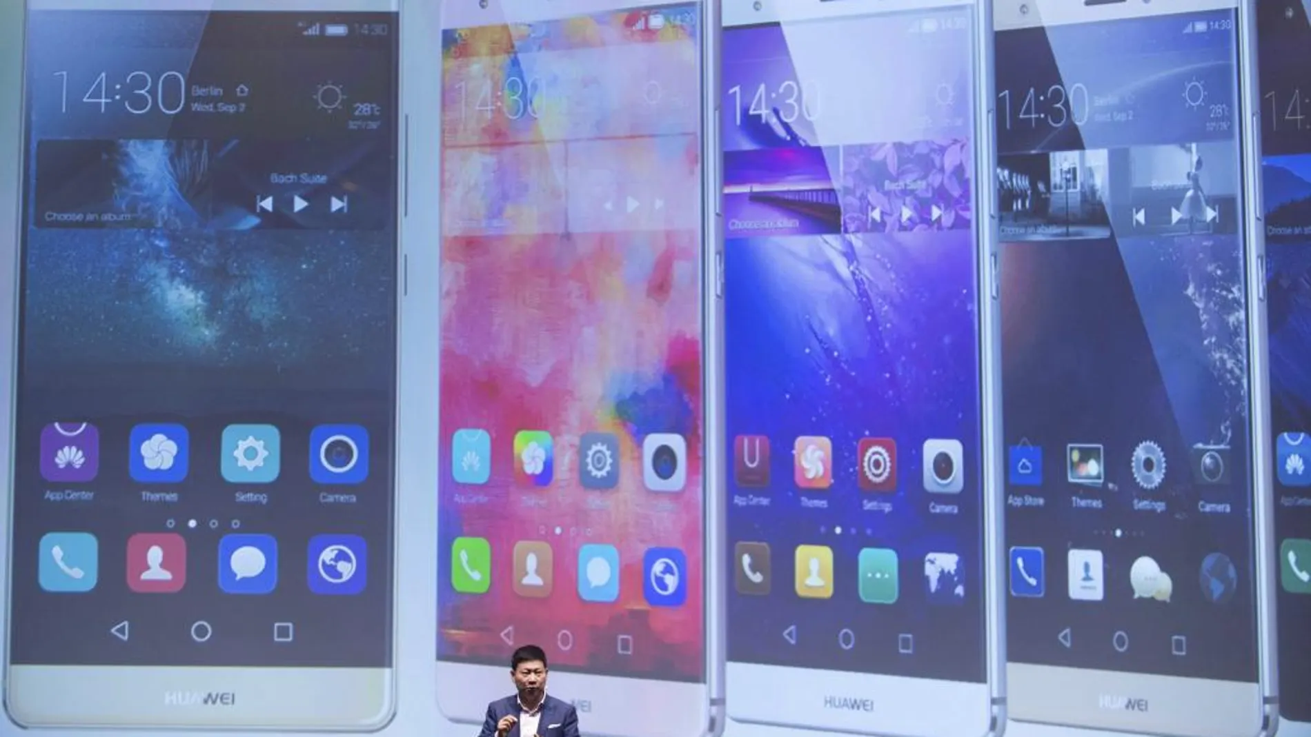Una presentación de nuevos modelos de móvil de Huawei