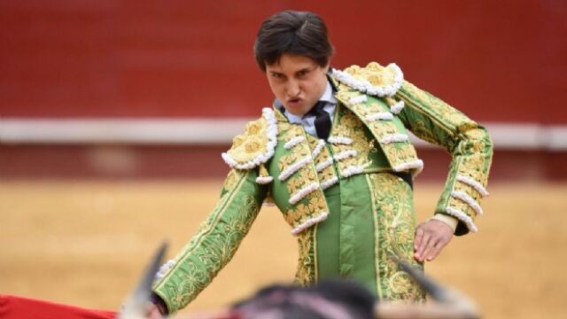 Roca Rey cuelga el quinto «no hay billetes»