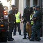 La Guardia Civil ha detenido en Balmaseda (Vizcaya) a un joven marroquí de 22 años por difundir a través de internet la ideología yihadista del grupo terrorista Dáesh