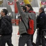 Ayer tuvo lugar la quinta jornada de paros (de las quince que habrá en total) de los trabajadores de Iberia, que han supuesto la cancelación de 1.220 vuelos del Grupo Iberia