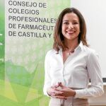 La presidenta del Consejo de Colegios Profesionales de Farmacéuticos de Castilla y León, Raquel Martínez, en la sede de Valladolid