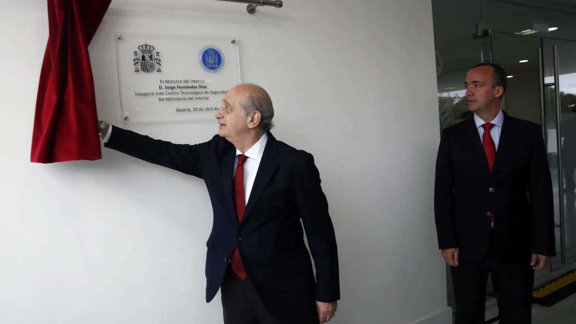 El ministro del Interior, Jorge Fernández Díaz, durante la inauguración del nuevo Centro Tecnológico de Seguridad (CETSE)