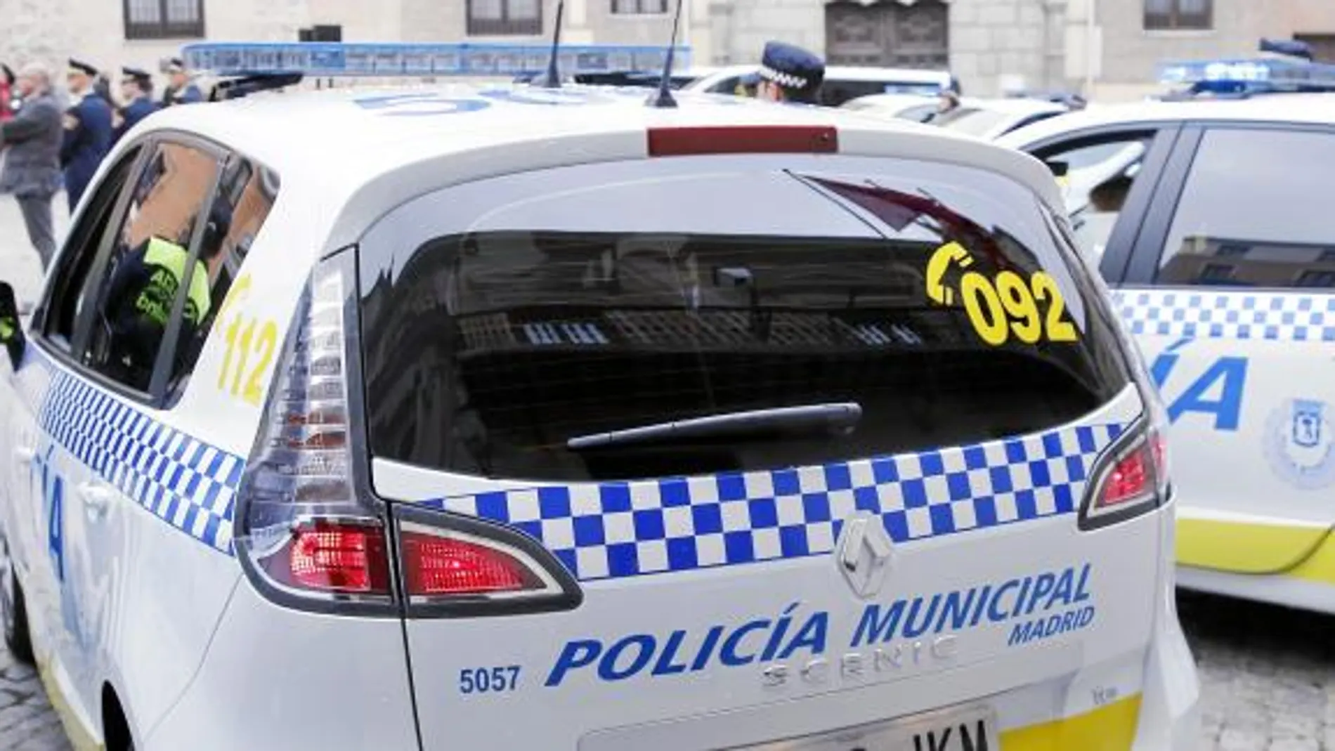 Ahora Madrid también quitó un logotipo con bandera nacional de los nuevos vehículos policiales