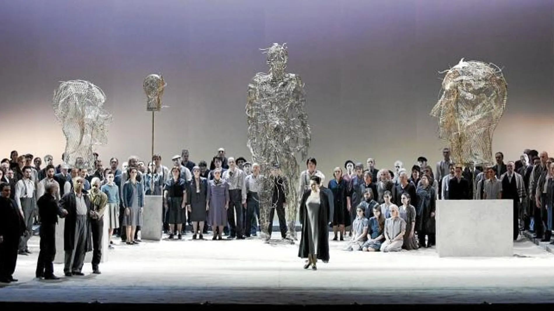 El Liceo abre temporada con un nuevo montaje de «Nabucco» de Verdi