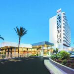 El Club Hotel Riu Costa del Sol, situado en Torremolinos, se inauguró recientemente. Ha supuesto una inversión de 25 millones de euros