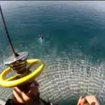  Impresionante rescate del único superviviente de un naufragio en el Egeo