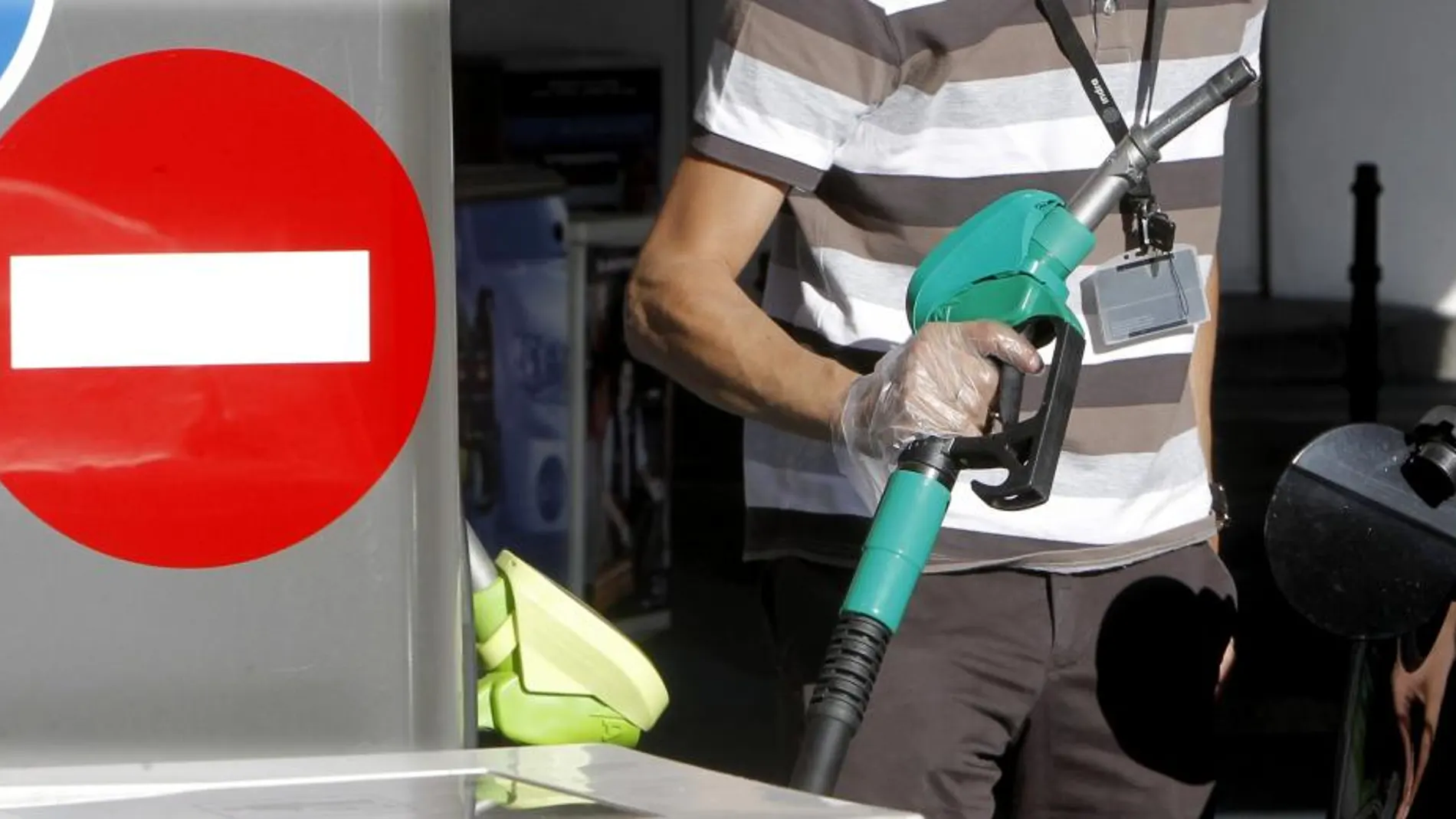 La gasolina y el gasóleo suben hasta un 2,6% a las puertas de la Semana Santa