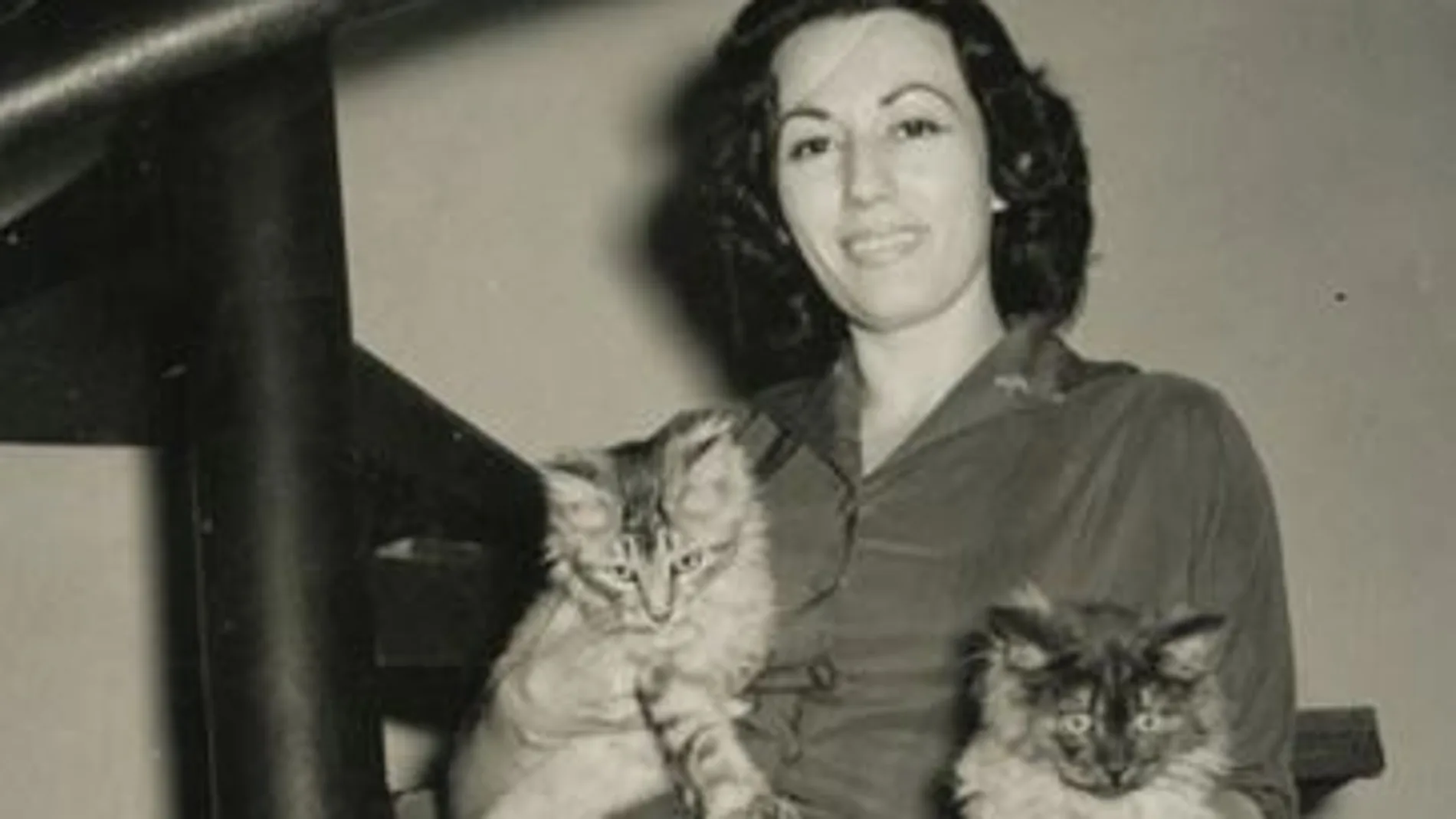 Adela Escartín, el ciclón de la escena que llegó de Cuba