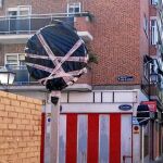 El consistorio instaló decenas de señales para reordenar el tráfico en el barrio. El 22 estuvieron operativas, pero tras la marcha atrás en la peatonalización las señales fueron retiradas