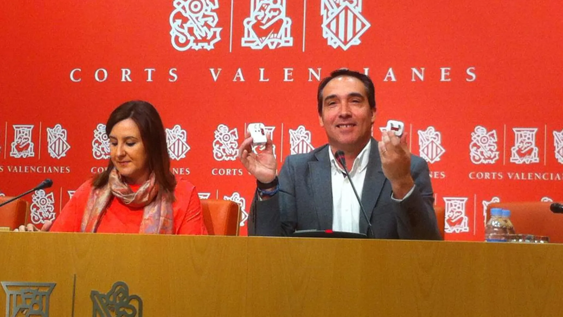 Català e Ibáñez ayer en Les Corts durante la rueda de prensa