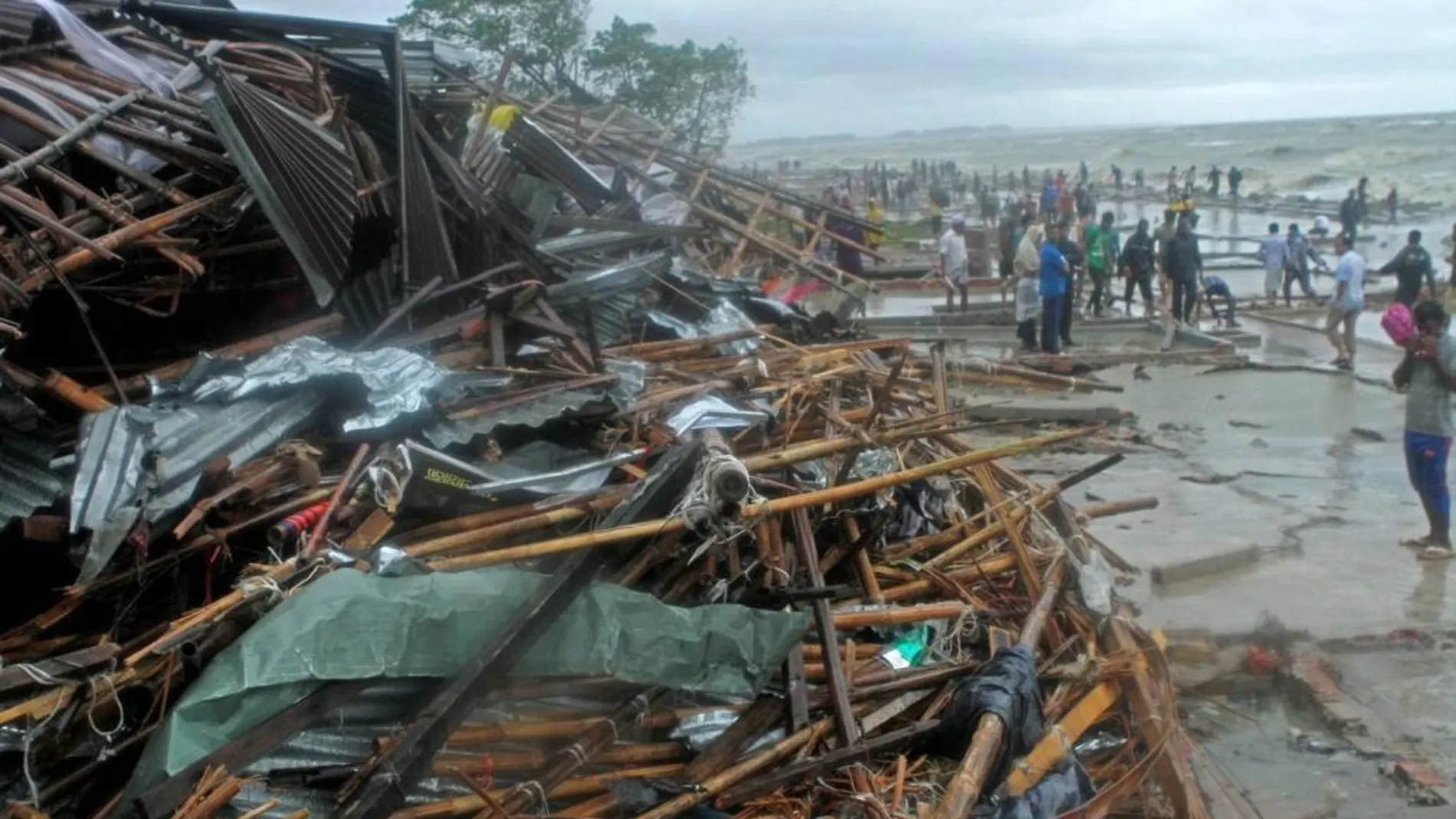 Daños materiales al paso del ciclón