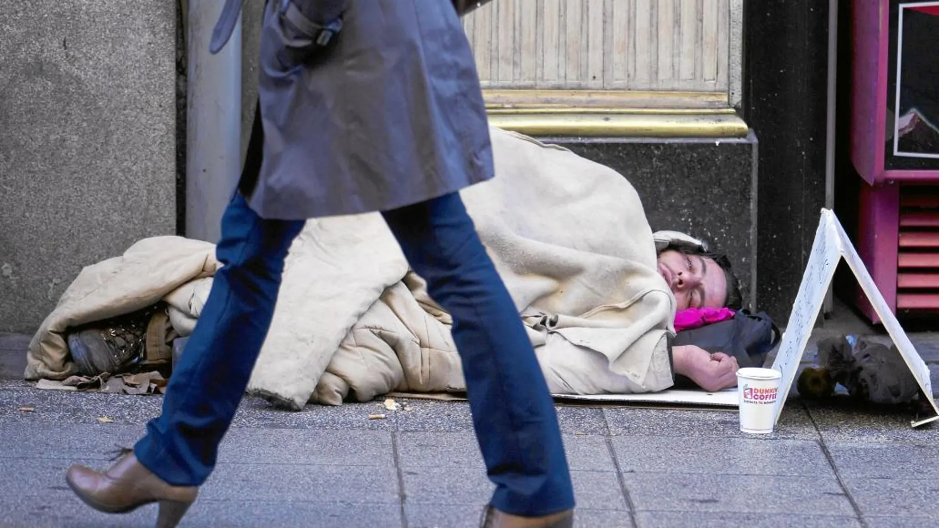 En Barcelona hay cerca de 2.800 personas que no tienen hogar, un centenar más que el año anterior