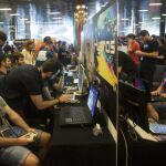 Visitantes disfrutan de Gamelab, el congreso internacional del videojuego y el ocio interactivo,