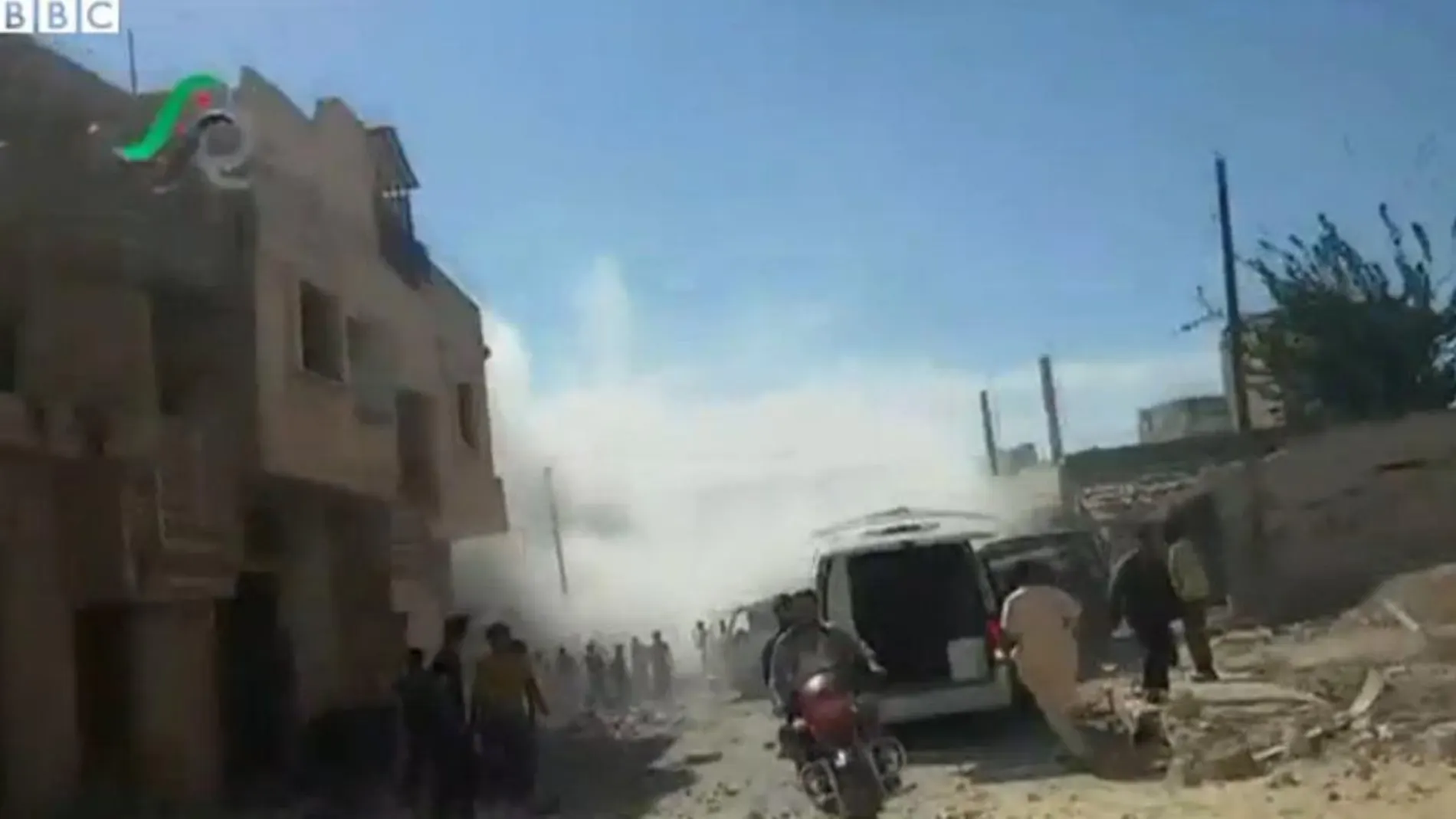 Imagen de un vídeo facilitado por la oposición siria de los bombardeos rusos sobre Homs