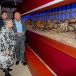 El presidente de la Diputación de Valladolid, Jesús Julio Carnero, presenta el Belén Bíblico Monumental 2017 de la Asociación Belenista Castellana junto a su presidenta, María del Carmen de la Fuente, Manuel Bononato y Germán Iglesias