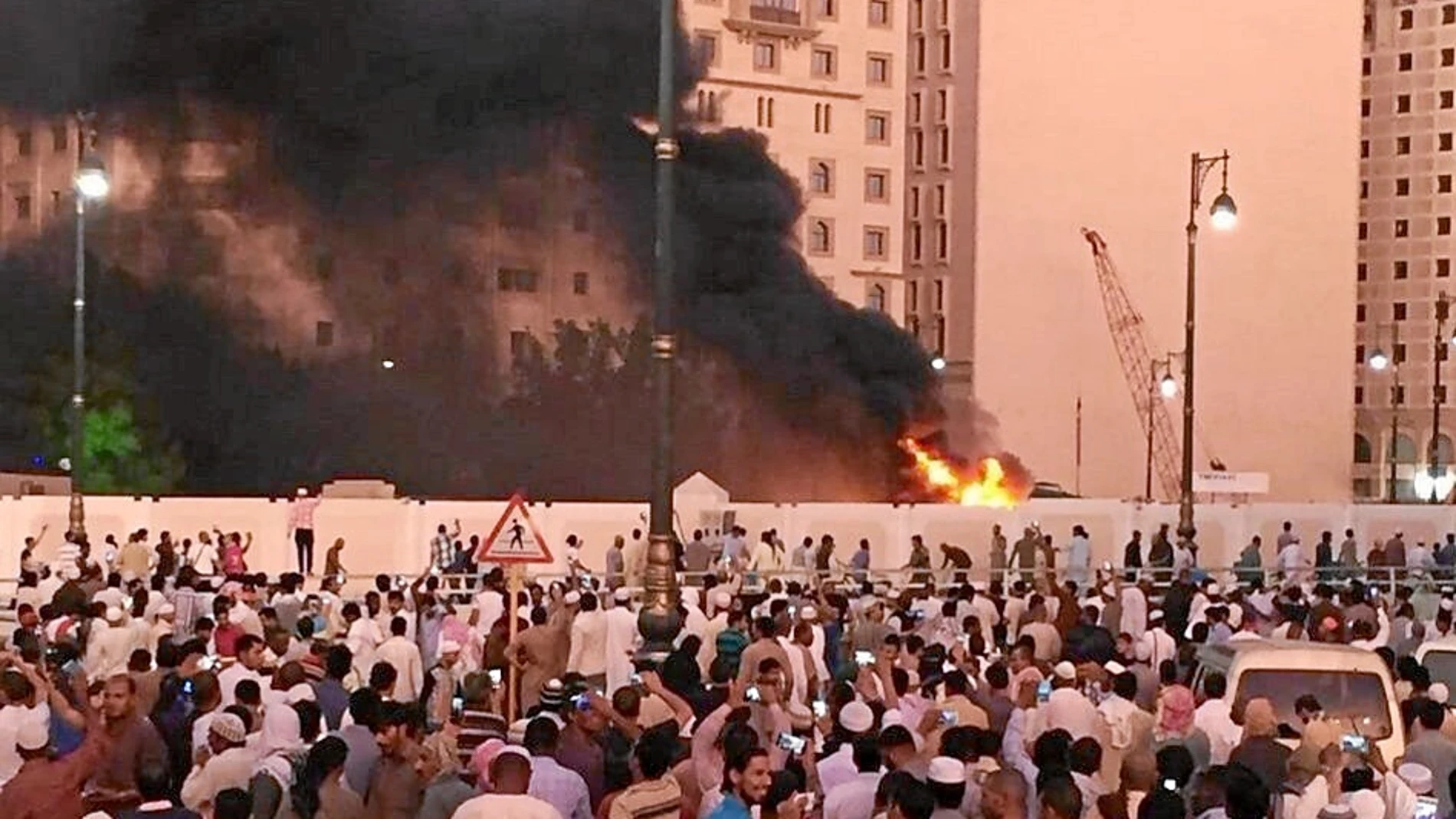 La explosión de ayer en la Mezquita del Profeta en Medina (Arabia Saudí)