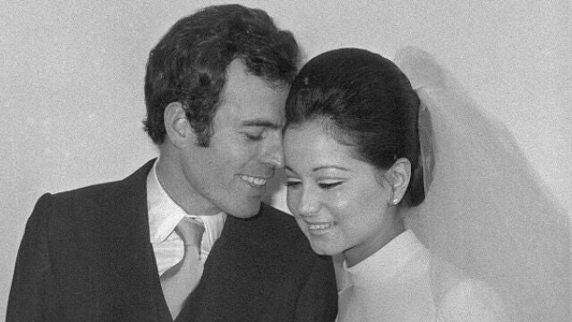 Isabel Preysler: los días en que comía bocadillos con Julio Iglesias