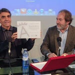 Imagen de Victorino Martín junto a Paco Delgado
