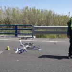 Imagen del atropello de un grupo de ciclistas en Oliva (Valencia) en el que dos de ellos perdieron la vida