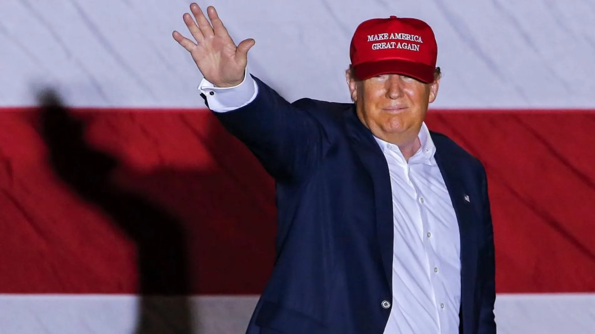 Fotografía de archivo fechada el 13 de marzo de 2016 que muestra al aspirante a la candidatura presidencial republicana, el magnate neoyorquino Donald Trump, durante un acto de campaña en Florida, Estados Unidos.