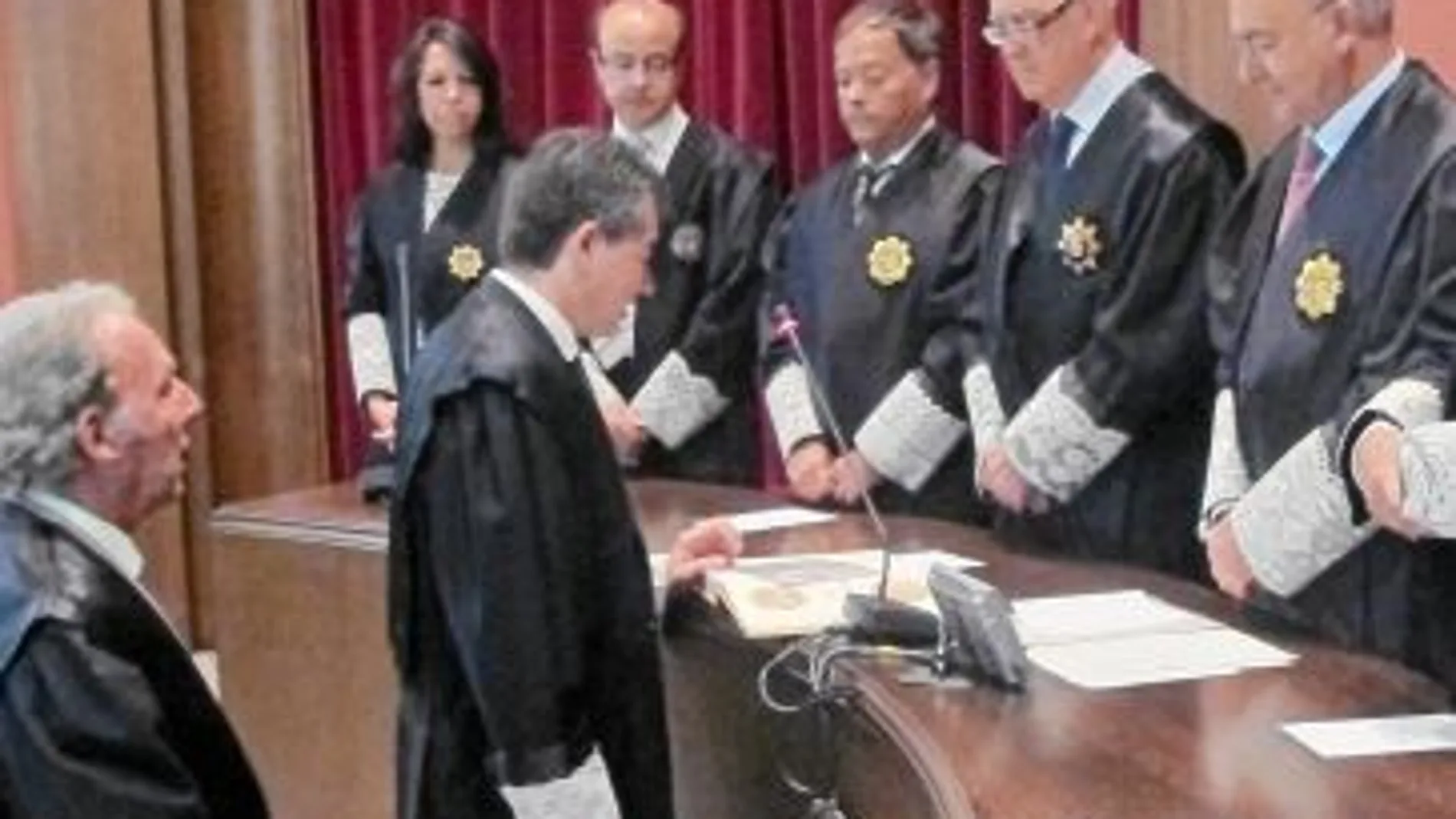 Josep Manuel abril, en su toma de posesión como magistrado de la Sala Civil y Penal del Tribunal Superior de Justicia de Cataluña