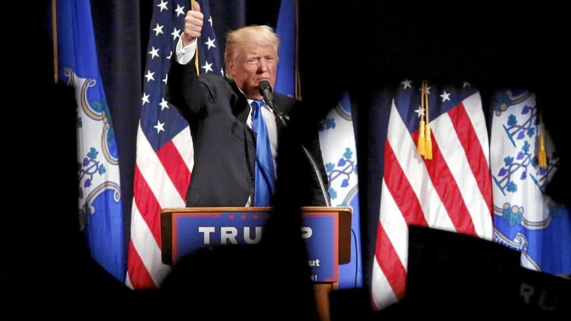 El magnate Donald Trump, ayer en un mitin en Connecticut