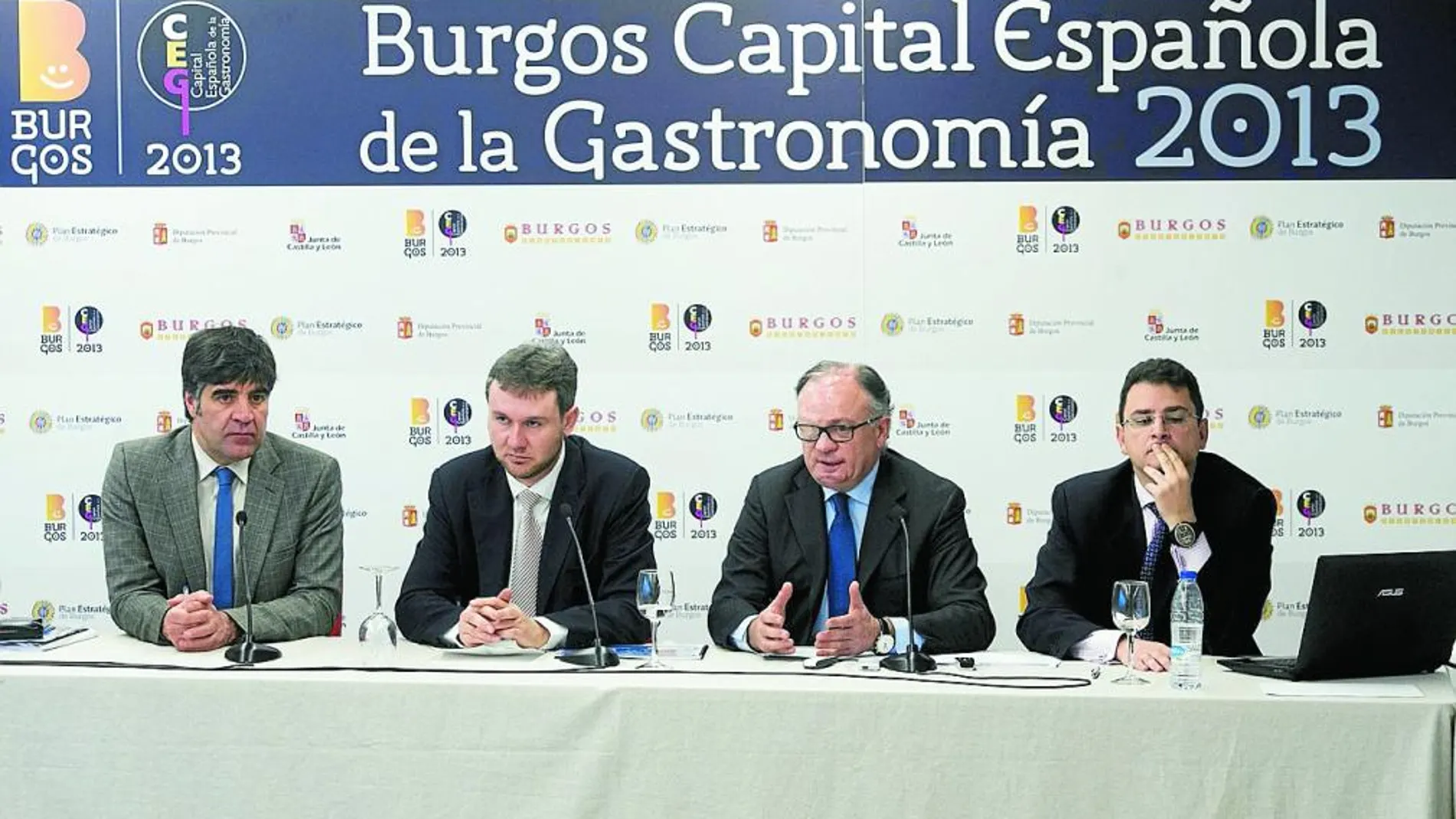El alcalde de Burgos, Javier Lacalle, ofreció el balance de la segunda edición de «Devora, es Burgos»