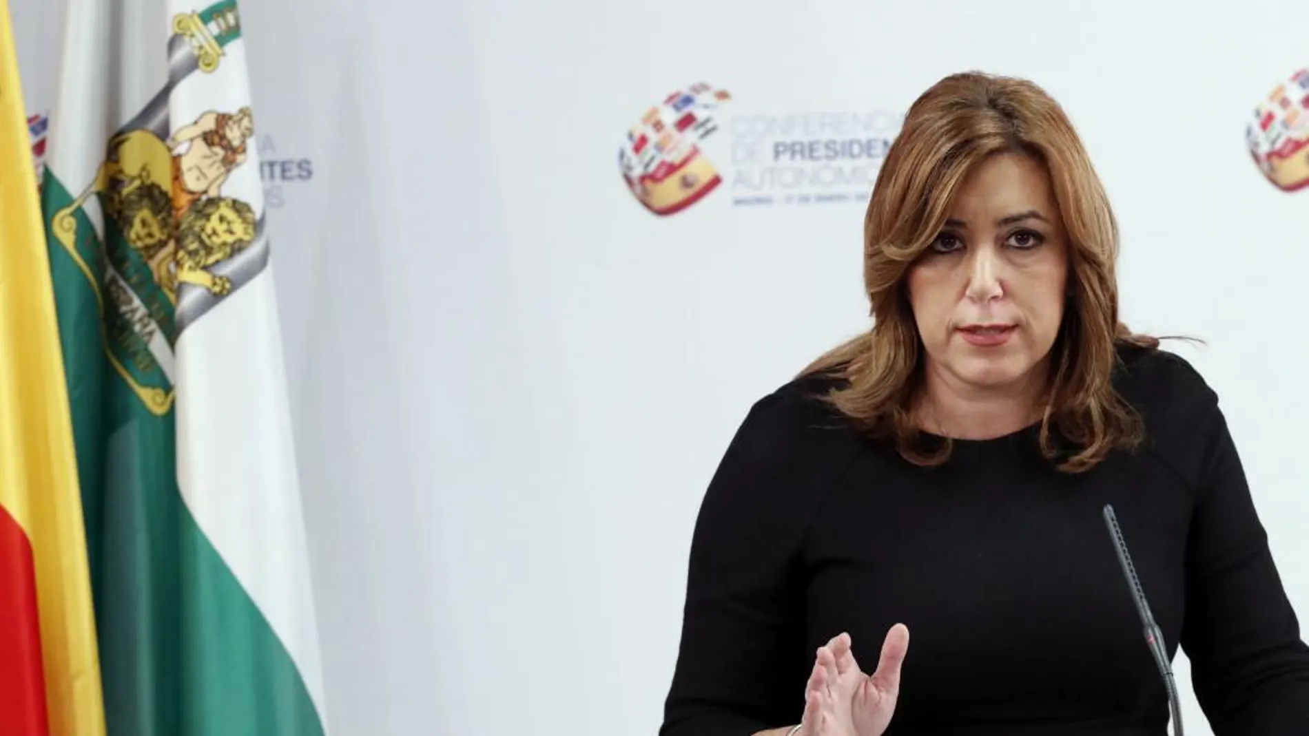 La presidenta de la Junta de Andalucía, Susana Díaz, durante la rueda de prensa ofrecida al término de la VI Conferencia de Presidentes Autonómicos