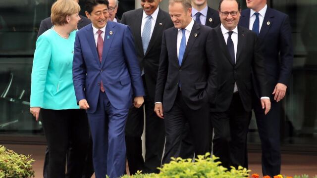 Los líderes del G7 tras la foto de familia
