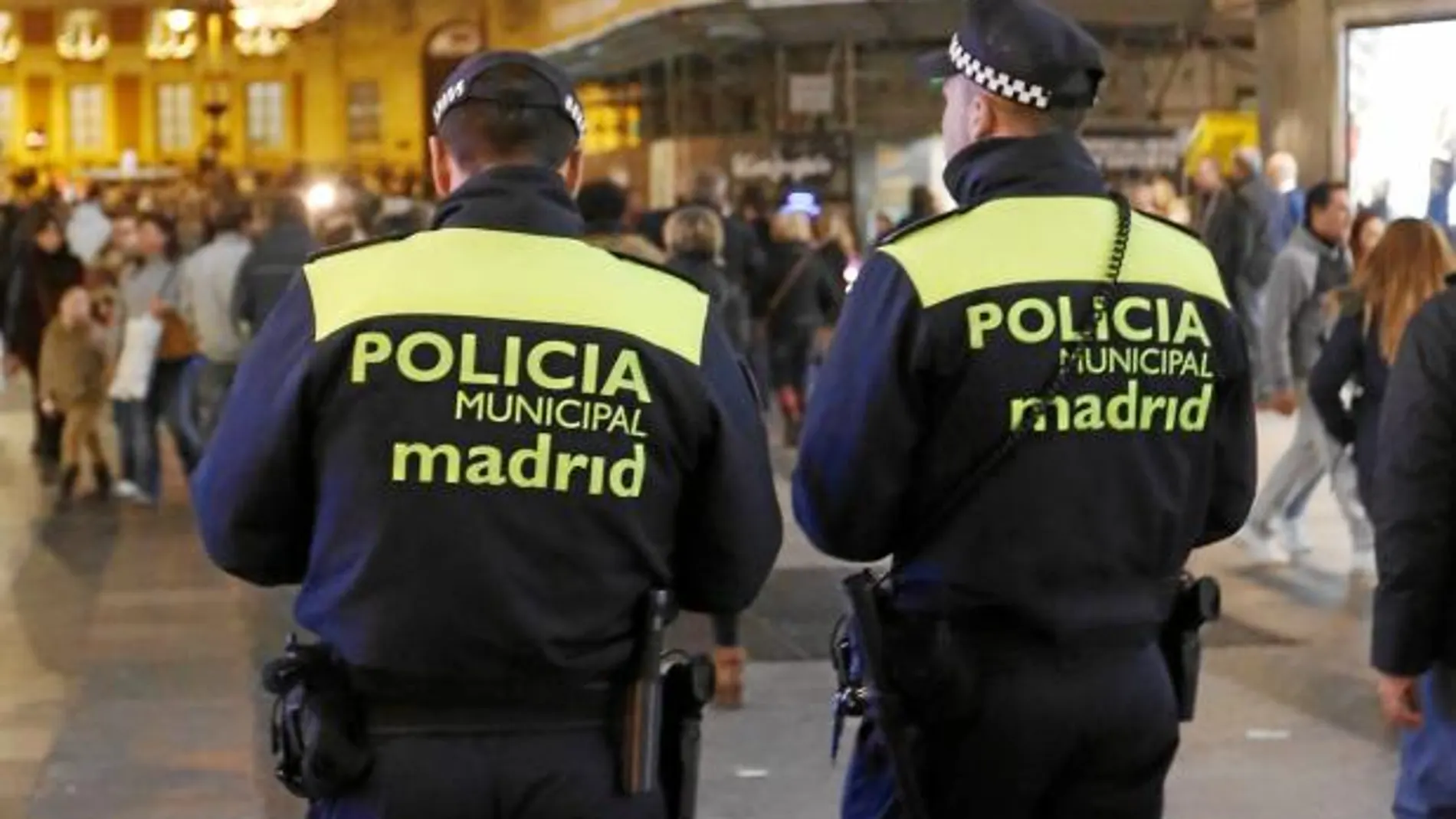 La Policía Municipal intensificará la vigilancia en el centro como parte del Plan de Comercio Seguro