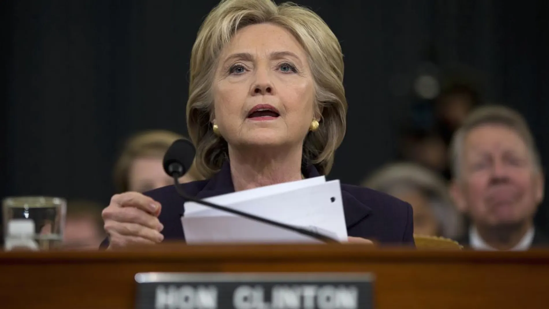 El fantasma de Libia sacude la campaña de Clinton