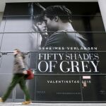 Cartel promocional de la película "50 sombras de Grey"/REUTERS