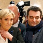 Foto de archivo de Marine Le Pen junto a Florian Philippot el pasado mes de marzo
