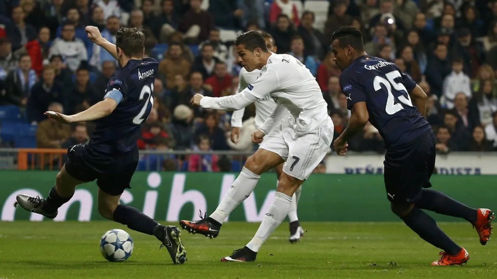 Cristiano Ronaldo marca el quinto gol