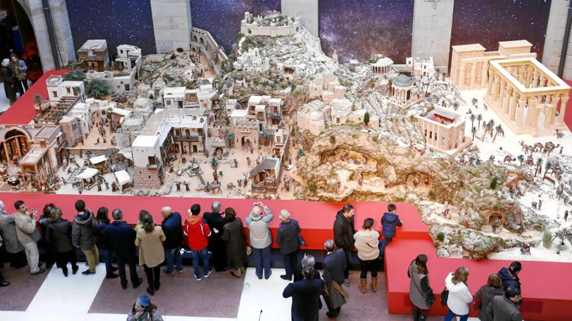 Un gran Bosque de los Deseos compartirá el patio de la Real Casa de Correos con el gran Nacimiento de Sol