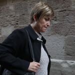 La diputada de ERC, Anna Simó, sale del Palau de la Generalitat esta mañana. EFE/Toni Albir